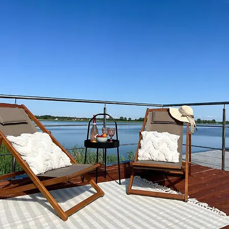Houseboat In Azy By Jamno And The Sea Botel