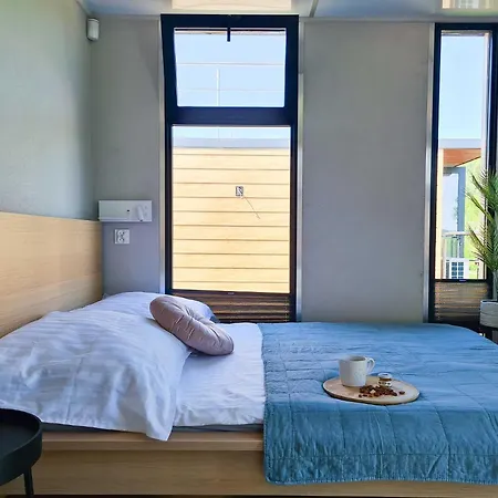 Botel Luxurious House On The Water For 4 People